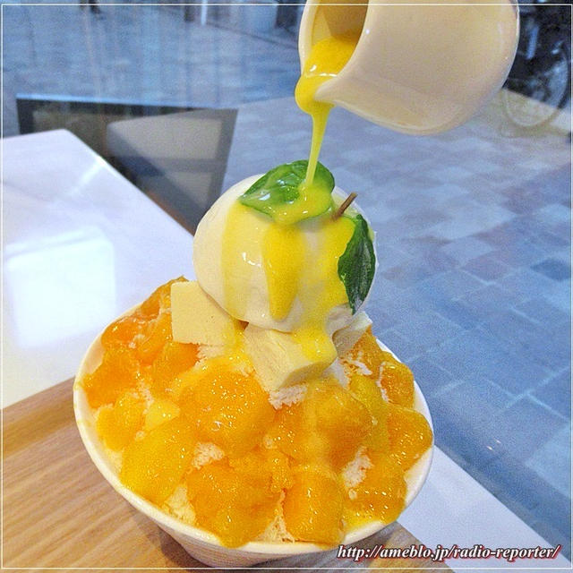 パフェみたいなマンゴーかき氷☆SELECT CAFÉ KKOTBING（セレクトカフェコッビン）