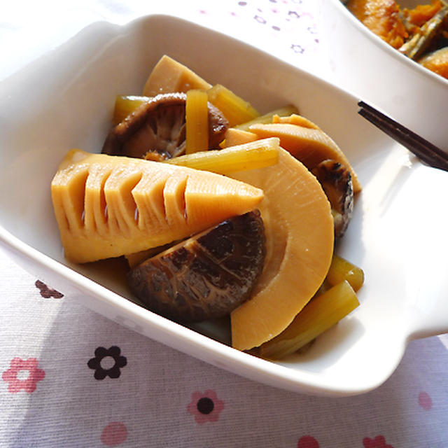 タケノコとフキの煮物♪かぼちゃのいりこ煮