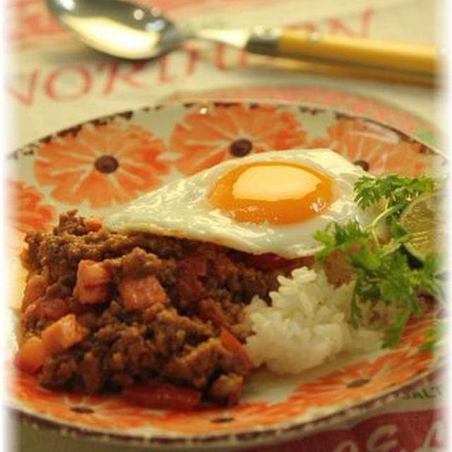 味噌トマトの　ひき肉ごはん。　と　お昼ごはん。