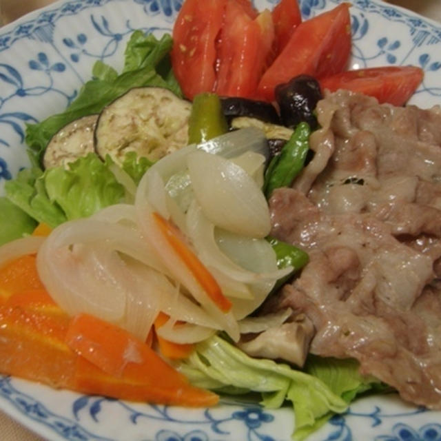 豚とお野菜の蒸ししゃぶサラダ