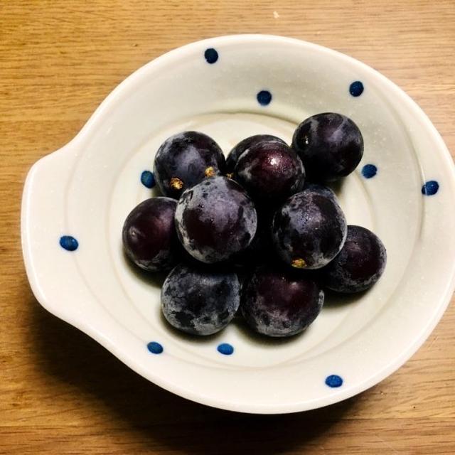 初物のぶどう　フーディストノートにレシピ掲載