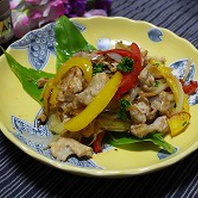 豚と野菜のタイ風炒め