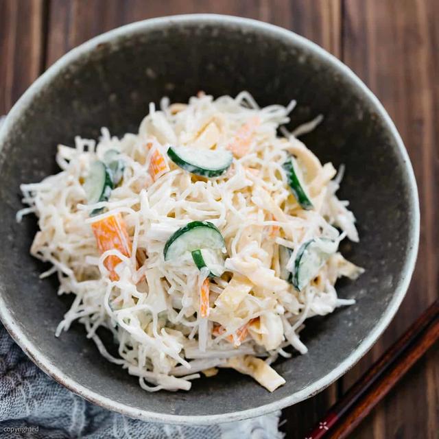 How To Make A Raw Kelp Noodle Salad