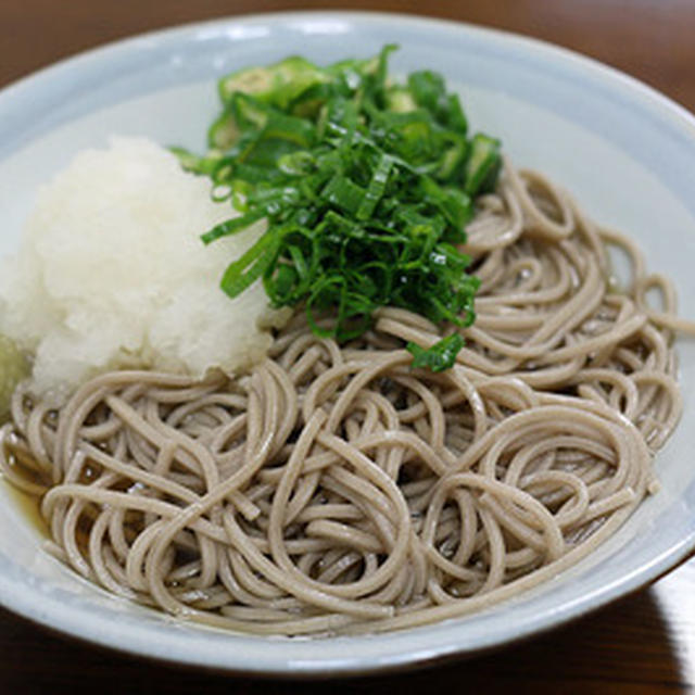 安物そばのラストは「おろしそば」で