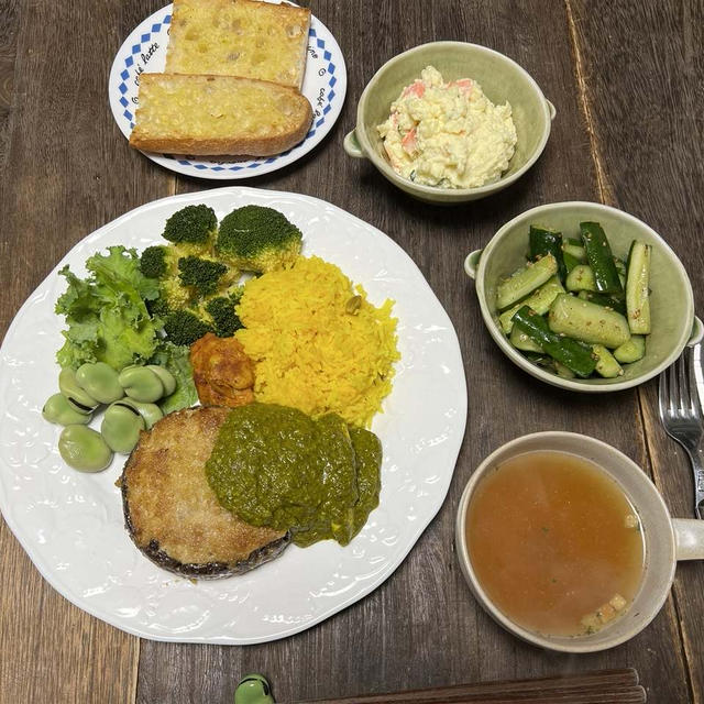 ポルトベーロ肉詰め焼き・サグパニール・バスマティターメリックライス・タンドールチキン・ブロッコリ