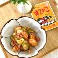 桃とキムチのすしのこ和え