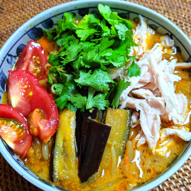 エスニック辛ラーメン