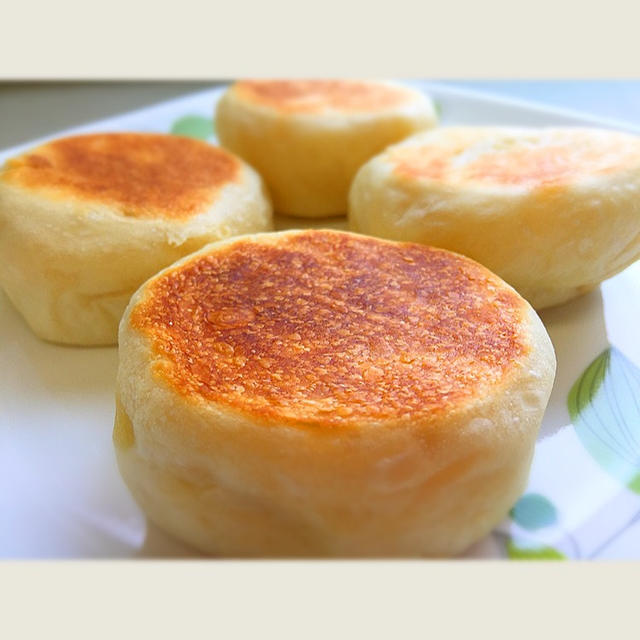 お野菜の甘みだけでもおいしー！卵、牛乳不使用「フライパンで作る！じゃがいももちもちぱん」