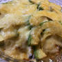 キャベツと鮭にアボカドをのせてグラタン風チーズ焼き♪