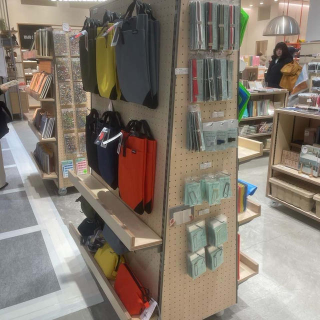 エスタの2階の素敵なお店