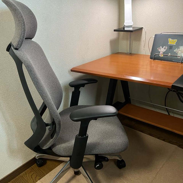 快適な椅子！リクルートの家具サイト　TABROOMで掲載中　オカムラ　シルフィー　C63CBR　