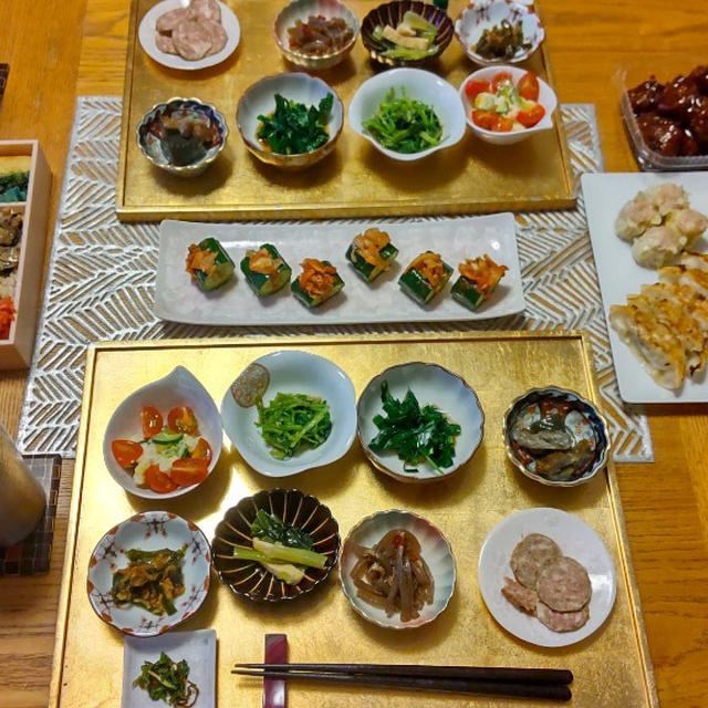 関西土産の551の色々とお弁当と小鉢９品＋αで晩酌