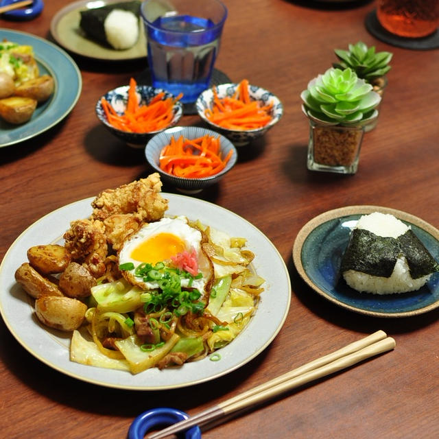 鶏って凄い！と感動するスープを味わう博多の水炊きと、相変わらず焼きそばが大好きなオット
