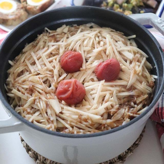 夏バテや熱中症予防に効く！梅と生姜の炊き込みご飯