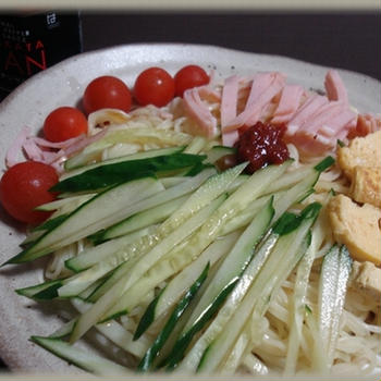 冷やし中華に博多じゃんをつけてみました！