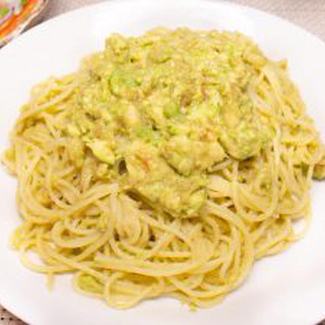 アボカドと明太子のパスタ