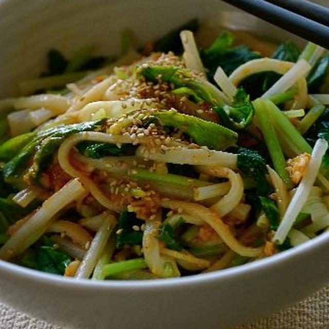 茹で三ツ葉のコチュ味噌うどん