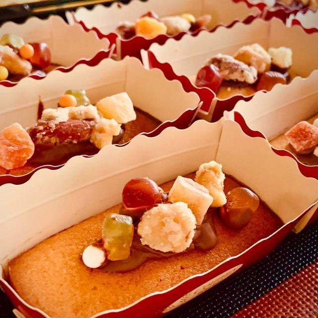 焦がしバターのカラメルナッツのフィナンシェ