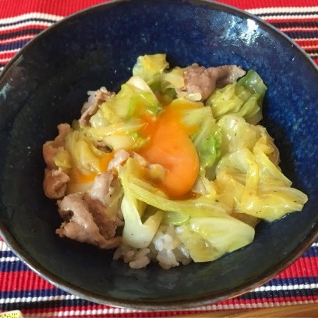 生姜豚丼たまごのせ