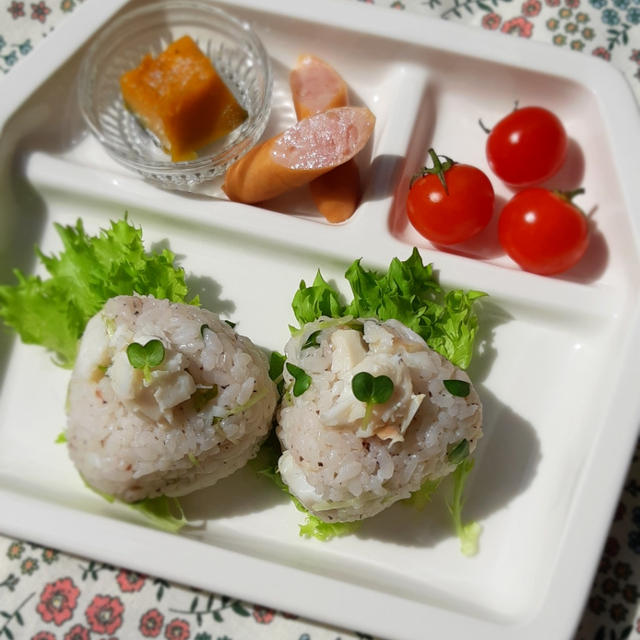 鯛しそ梅のおにぎりde朝食プレート