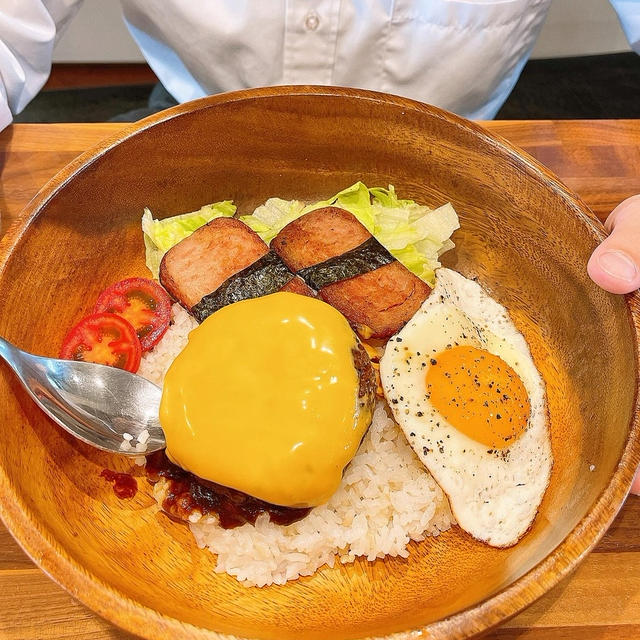 ランチはハワイアンボウルです！！