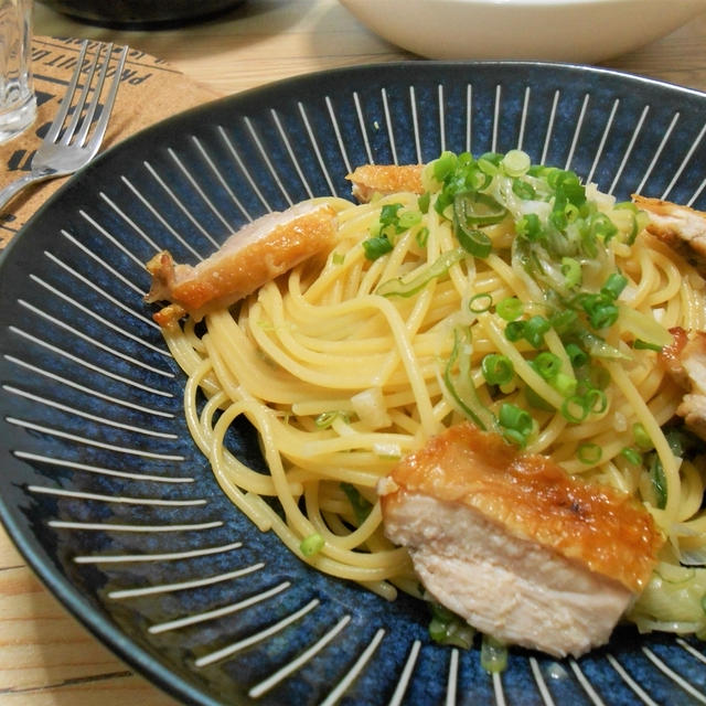 簡単！！チキンとたっぷり葱の和風パスタの作り方／レシピ