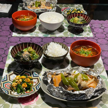 鮭とたっぷり野菜ホイル焼きの献立