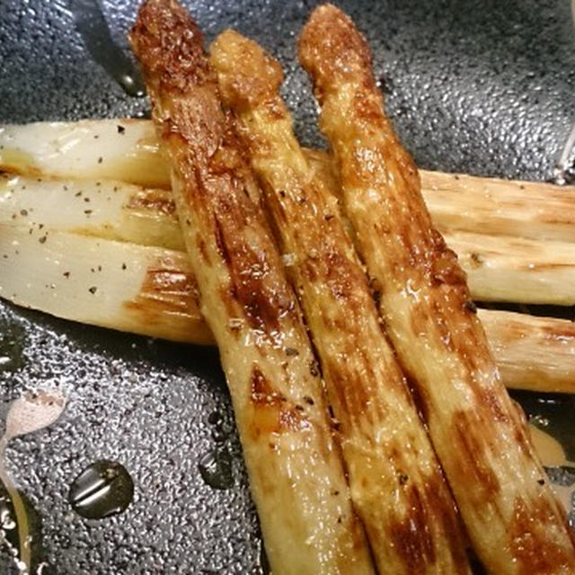 野郎飯流・白アスパラガスを焼いただけ。