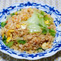 懐かしい感じがする「鮭レタスチャーハン」&「月に一度のこのラーメン」