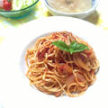 ベーコンとしめじのトマトソースパスタ