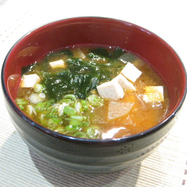 豆腐とわかめと大根のお味噌汁 By さくらっちさん レシピブログ 料理ブログのレシピ満載