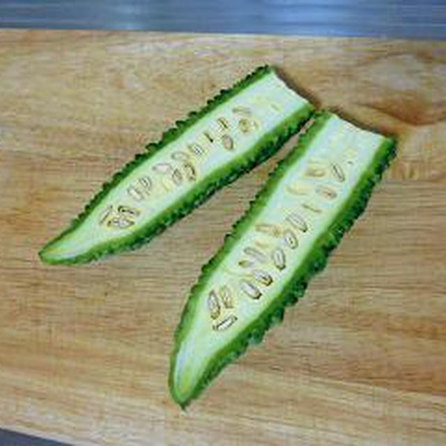 ゴーヤの下ごしらえ