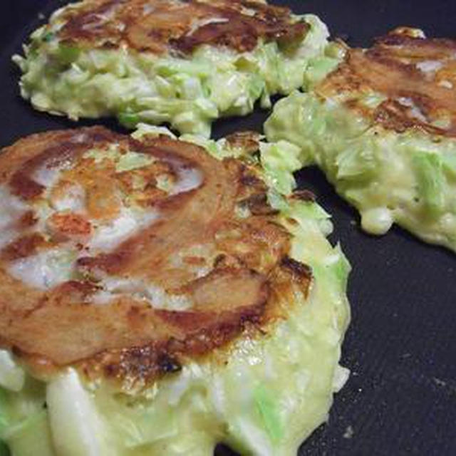 鶏皮INでジューシーお好み焼き