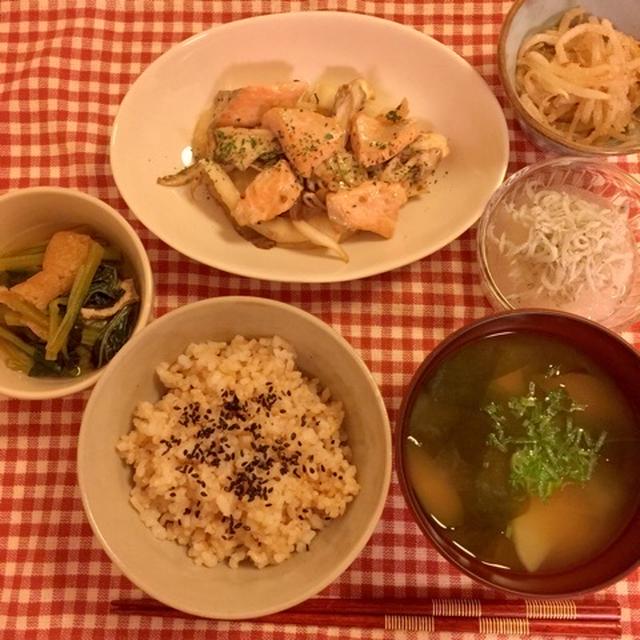 鮭と舞茸のガーリックマヨ炒め〜まごわやさしいうちごはん〜