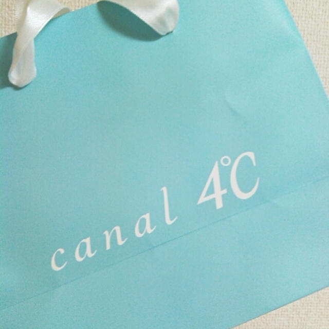 先着☆カナル4℃でオリジナルミニツリーいただきました