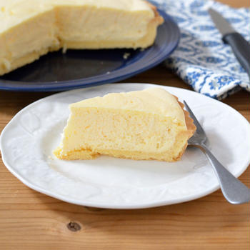 材料使い切り!スフレチーズタルト。（しゅわっとさっぱり！）