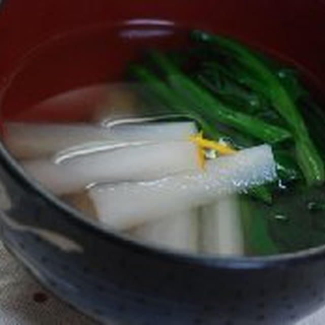 ３６５日野菜レシピNo.４９「桜島大根とほうれん草のお吸い物」