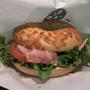 BAGEL&BAGEL(ベーグル＆ベーグル)モーニングBLTセット 380円