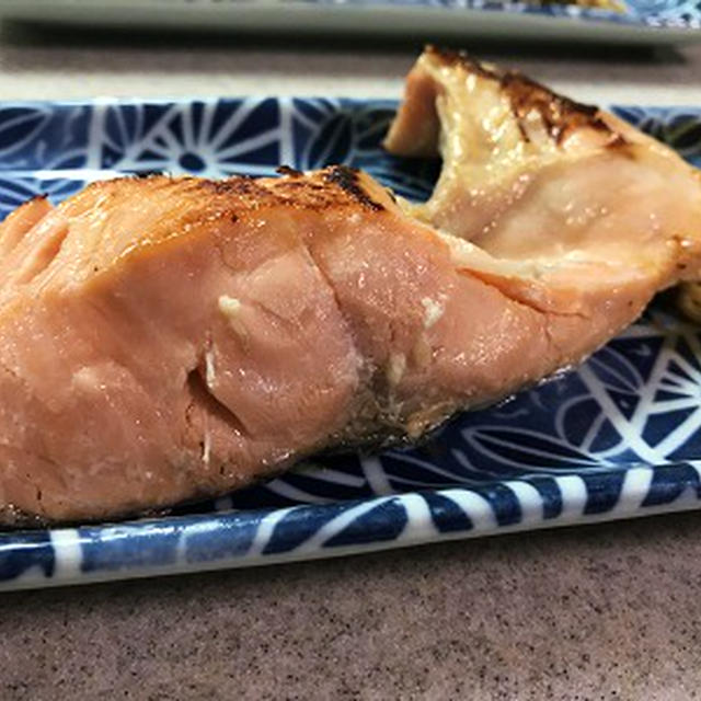 サーモンのカマの酒蒸し＆昨日のあれこれ♪