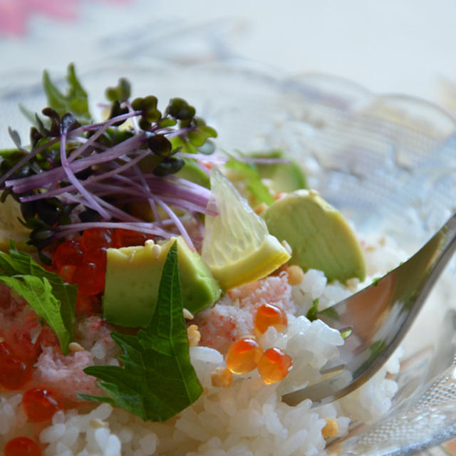 蟹とアボカドとイクラでオシャレにカフェ風ちらし寿司 By Numayuさん レシピブログ 料理ブログのレシピ満載