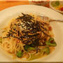 鶏とブロッコリーの醤油風味パスタ温玉のせ