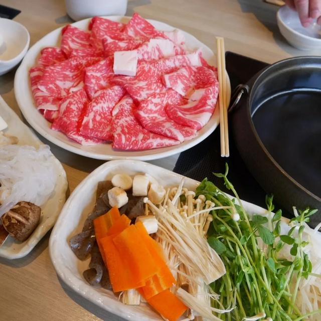 但馬屋の国産牛すき焼きランチセット、昨日の昼ごはん