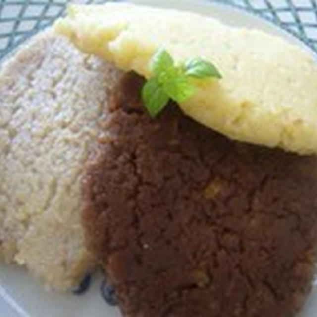 もっちり食感！パン粉でパンケーキ