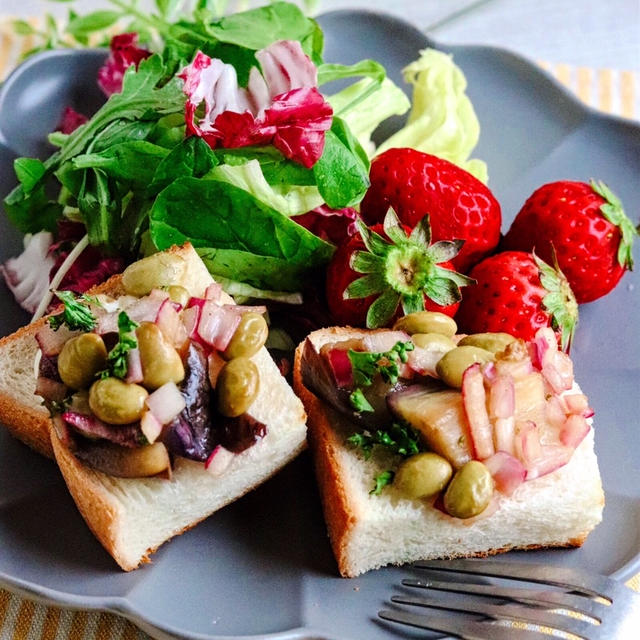 ごはんにもパンにも使える食感が楽しい蒸し大豆マリネ