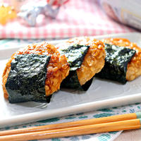 ツナとおかかのオートミール磯辺焼き【簡単もちもちロカボおやつ】｜レシピ・作り方
