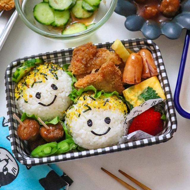 早朝３時起き。寝ぼけながら家族のために作った変顔弁当