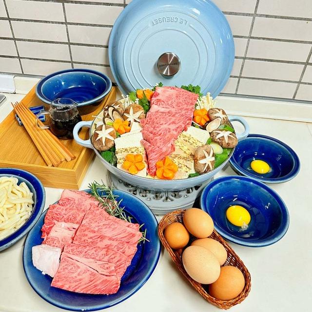 おうちでのすき焼きパーティーを綺麗に美味しくいただきます