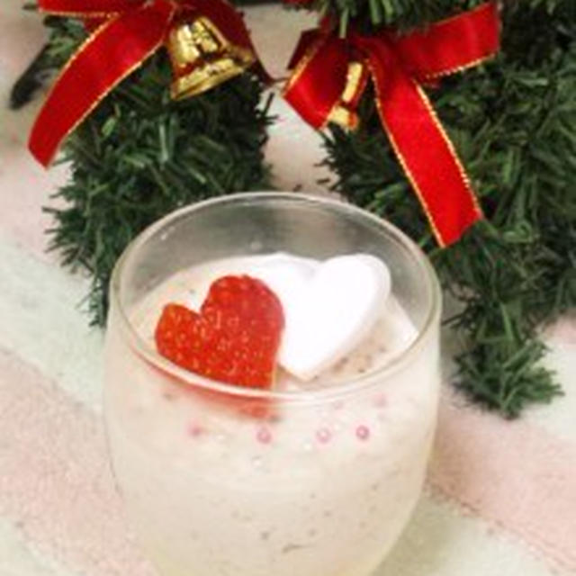 ふんわりなめらか☆いちごとホワイトチョコの簡単紅白ムース☆のレシピ