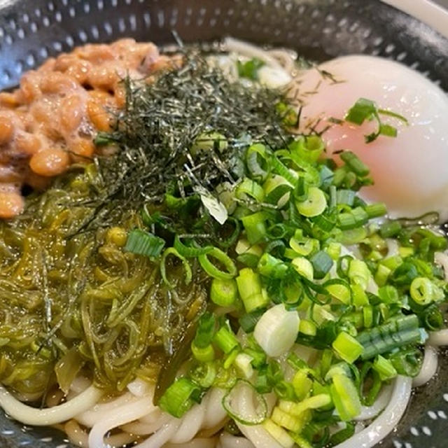 夕飯はチキン、レモンハーブ焼