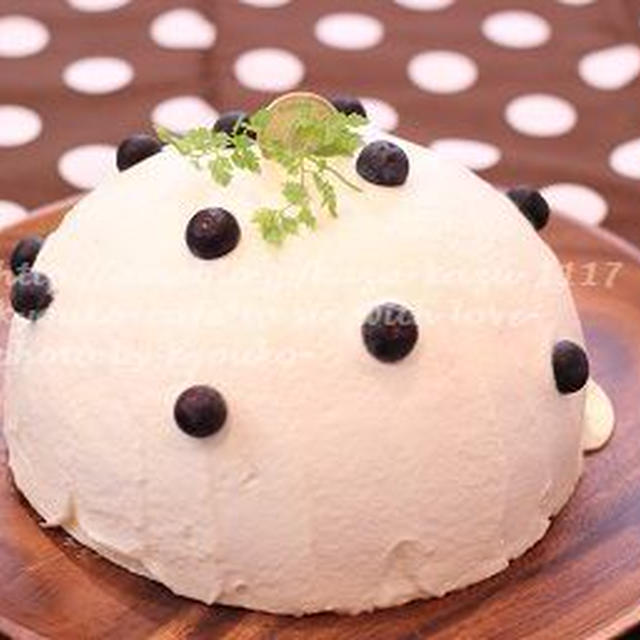 甘カフェ★ベリーベリームースのドームケーキ